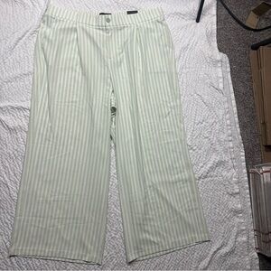 NWT Torrid Mint Green/White Wide Leg Studio Stretch Crepe Pants Women's 22